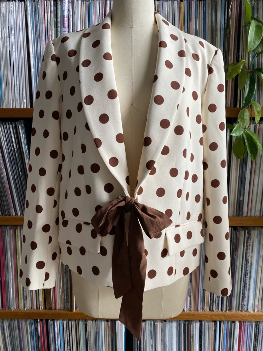 EUC LK BENNETT - Cream and Brown Polka Dot Tie-Front Blazer - Size 6US